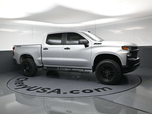 Used 2021 Chevrolet Silverado 1500 Custom Trail Boss AWD/4WD image 2