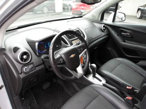 Used 2015 Chevrolet Trax LT w/ LT Plus Package image 9