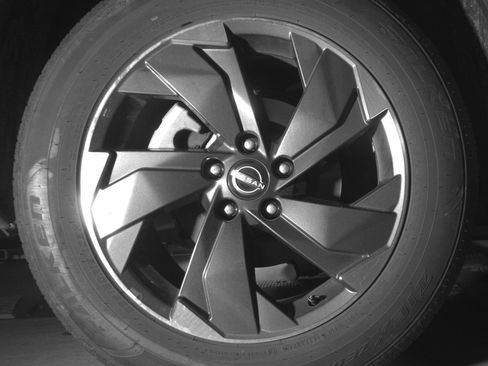 Used 2025 Nissan Rogue SV image 15