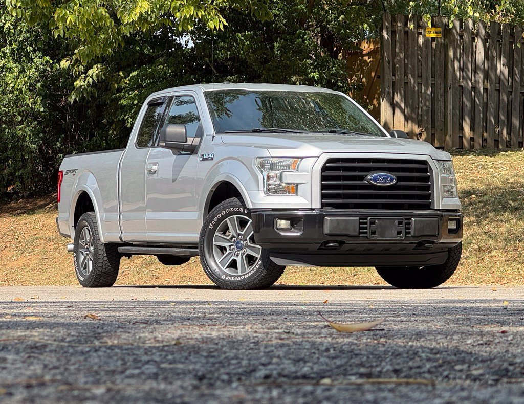 Used 2016 Ford F150 XLT w/ Equipment Group 302A Luxury AWD/4WD image 2