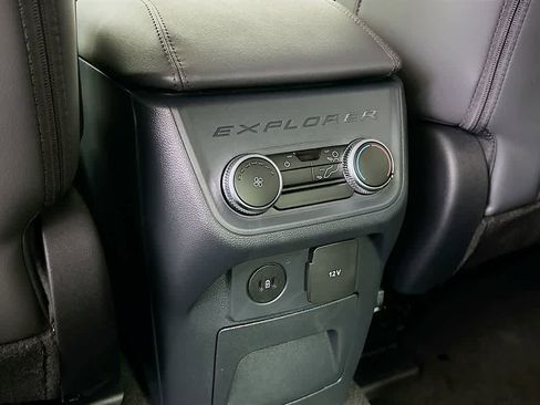 New 2026 Ford Explorer Active w/ Active Comfort Package RWD image 13