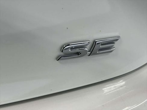 Certified 2026 Toyota Camry SE w/ Convenience Package FWD image 11