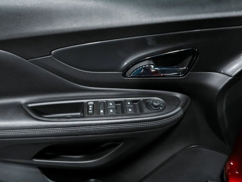 Used 2022 Buick Encore Preferred w/ Safety Package image 12