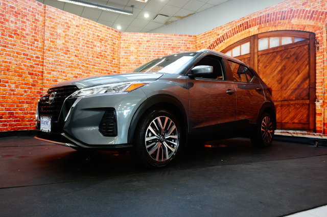 Certified 2024 Nissan Kicks SV FWD image 2