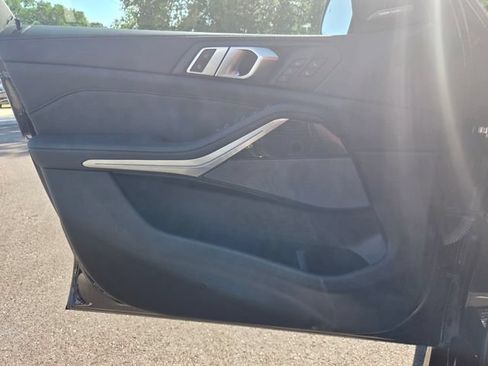 Used 2024 BMW X5 xDrive40i w/ M Sport Package AWD/4WD image 25