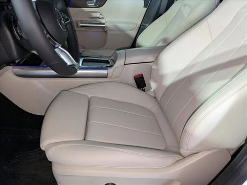 New 2026 Mercedes-Benz GLA 250 image 4