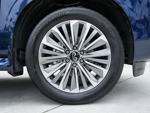 Certified 2026 INFINITI QX80 Luxe w/ Cargo Package AWD/4WD image 21