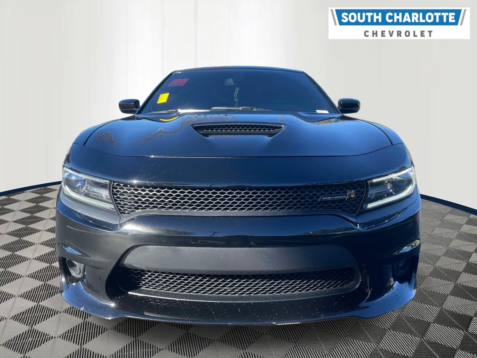 Used 2018 Dodge Charger R/T Scat Pack RWD image 2