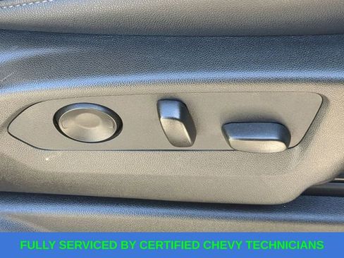 Used 2024 Chevrolet Suburban LT image 44