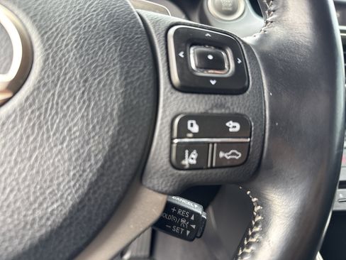 Used 2020 Lexus IS 300 image 20