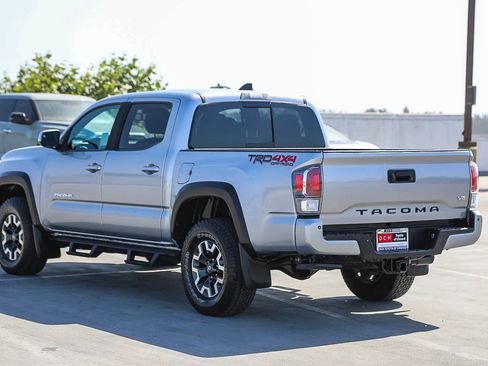 Certified 2021 Toyota Tacoma TRD Off-Road w/ Technology Package AWD/4WD image 8