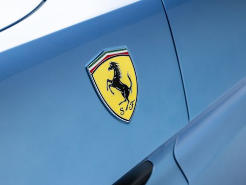 Certified 2020 Ferrari Portofino RWD image 17