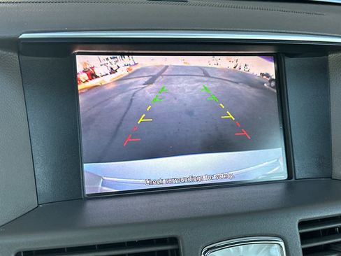 Used 2012 INFINITI M37 w/ Premium Pkg image 21