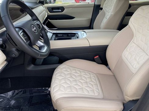 New 2026 Nissan Armada Platinum image 20