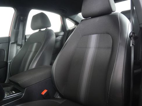 Used 2025 Honda Civic Sport image 11