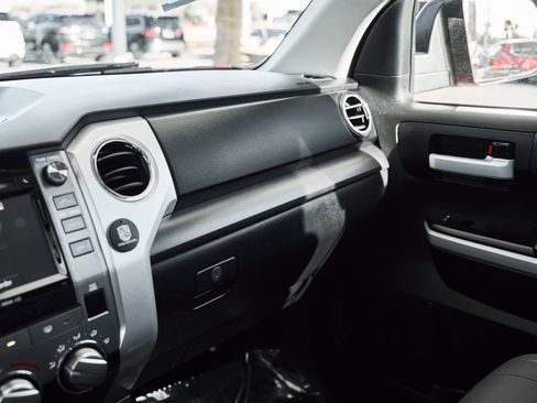 Used 2019 Toyota Tundra SR5 w/ TRD Off Road Package AWD/4WD image 44