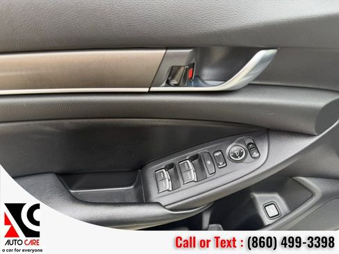 Used 2018 Honda Accord LX image 17