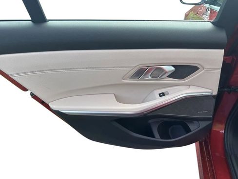 Used 2021 BMW 330i xDrive Sedan image 28