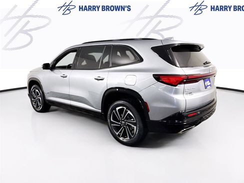 Used 2025 Buick Enclave Sport Touring AWD/4WD image 7