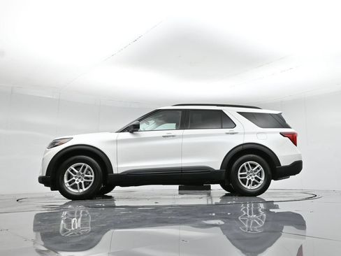 New 2026 Ford Explorer Active RWD image 48