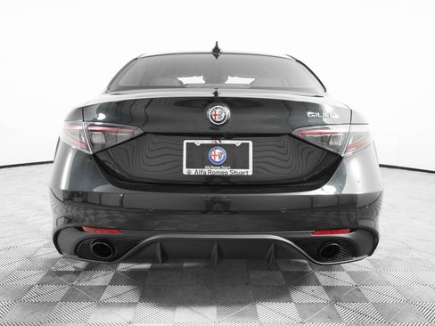 New 2025 Alfa Romeo Giulia w/ Driving Assist Package RWD image 6