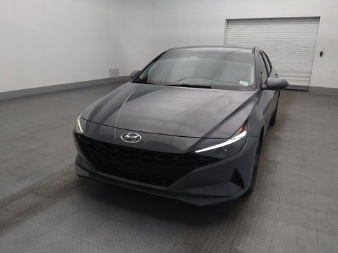 Used 2021 Hyundai Elantra SEL FWD image 15