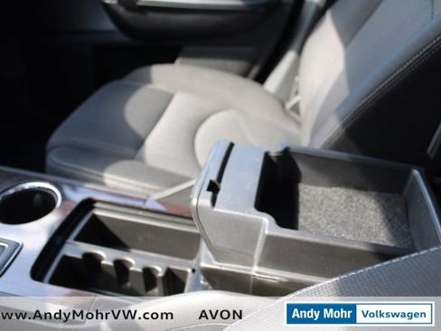 Used 2017 Chevrolet Traverse LT FWD image 41
