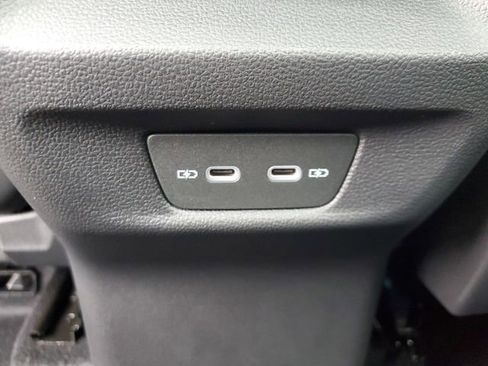 New 2026 Volkswagen Tiguan SE R-Line FWD image 12