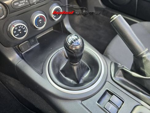 Used 2013 MAZDA MX-5 Miata Sport image 14