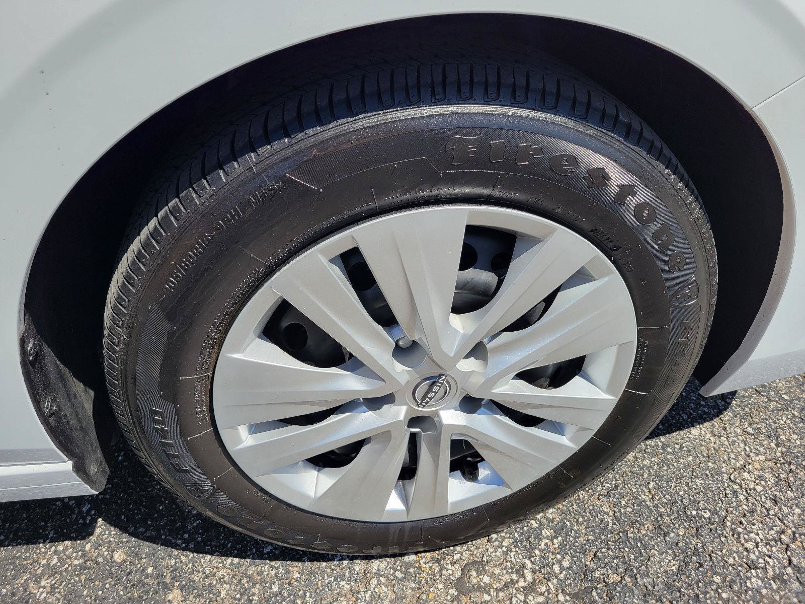 Used 2025 Nissan Sentra S FWD image 13