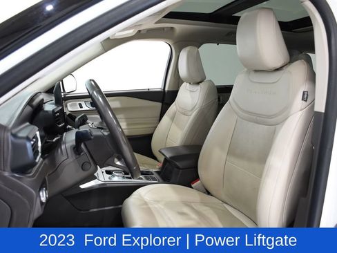 Used 2023 Ford Explorer Platinum w/ Premium Technology Package RWD image 21