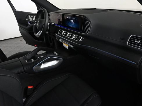 New 2026 Mercedes-Benz GLS 450 4MATIC image 24