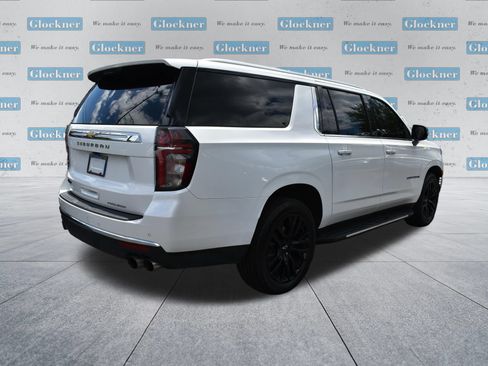 Used 2022 Chevrolet Suburban Premier AWD/4WD image 4