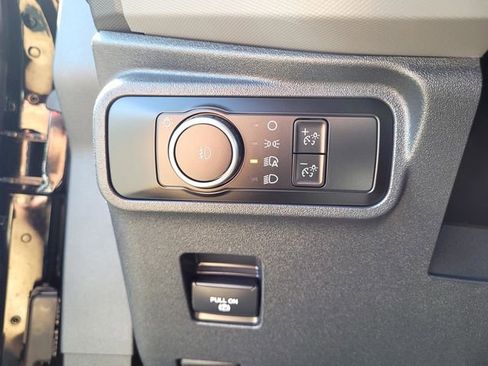 Used 2024 Ford Bronco Big Bend AWD/4WD image 14
