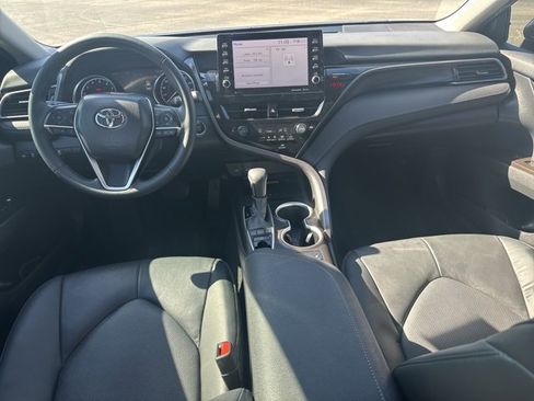 Used 2024 Toyota Camry XLE image 8