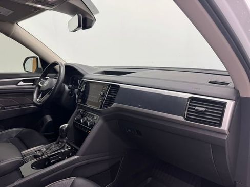 Used 2022 Volkswagen Atlas SEL Premium AWD/4WD image 36
