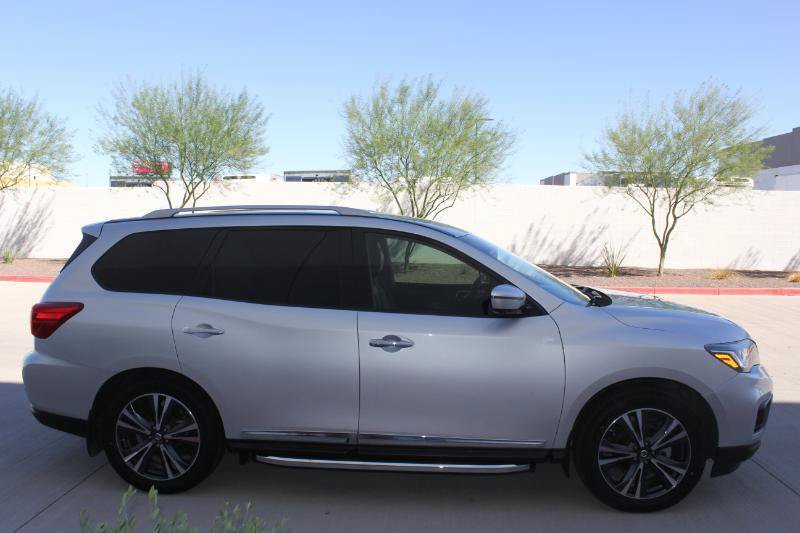 Used 2018 Nissan Pathfinder Platinum w/ Cargo Package FWD image 4