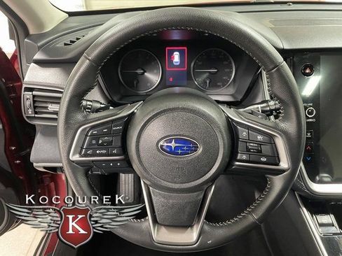 Used 2025 Subaru Outback Premium AWD/4WD image 14