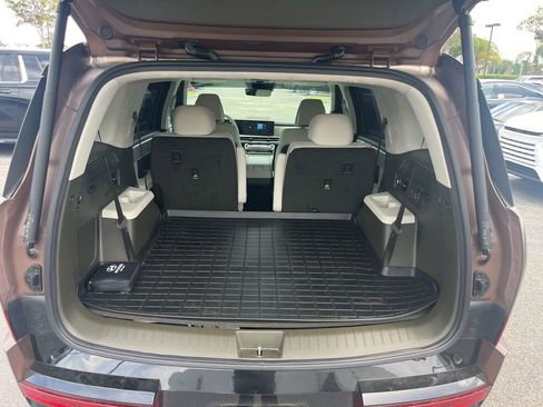 Used 2025 Hyundai Santa Fe Calligraphy image 5