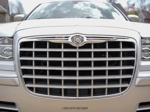 Used 2006 Chrysler 300 SRT8 w/ SRT Option Group II RWD image 46