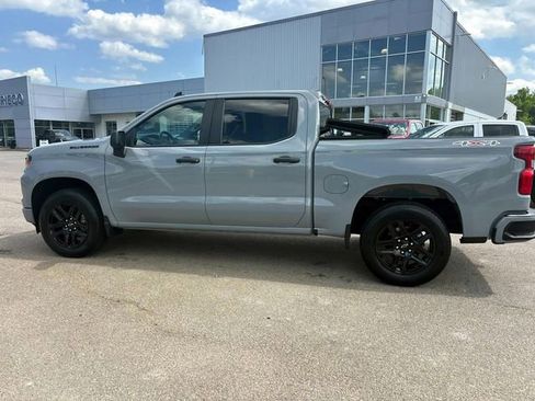 Used 2025 Chevrolet Silverado 1500 Custom w/ LPO, Dark Essentials Package AWD/4WD image 6