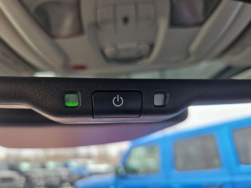 Used 2022 Jeep Renegade Latitude w/ Sun/Sound Group image 68