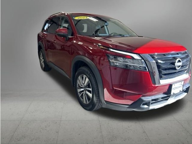 Used 2024 Nissan Pathfinder SL AWD/4WD image 3
