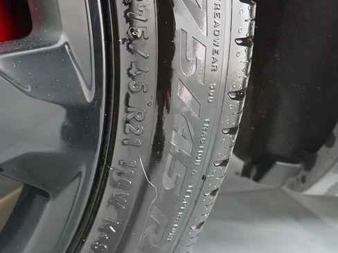 Used 2024 Ford Explorer ST w/ Technology Package image 38