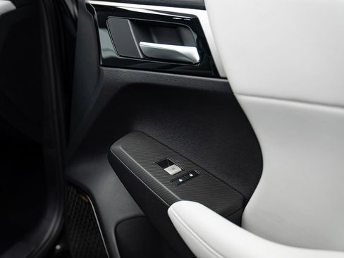 New 2025 Mitsubishi Outlander SE image 25