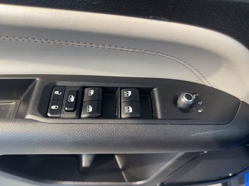 Used 2024 Jeep Compass Limited image 18