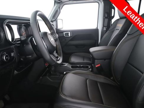 Used 2024 Jeep Wrangler Unlimited Rubicon 392 AWD/4WD image 17