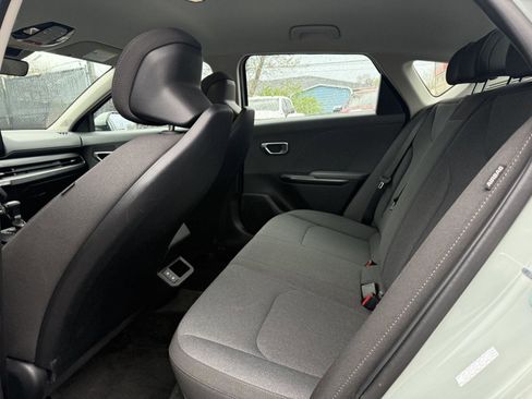 Used 2025 Kia K4 LXS image 10