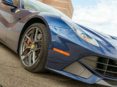 Used 2017 Ferrari F12 Berlinetta RWD image 42