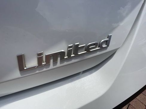 Used 2024 Hyundai Elantra Limited FWD image 34